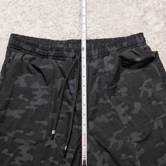 Fabletics The One High Waisted Performance Jogger Tonal Camo Womens Size M NWOT - Picture 7 of 12